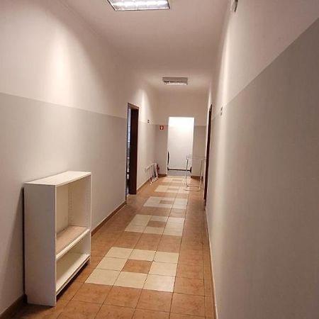 Amidi Hostel Piaseczno เพียเซตชโน ภายนอก รูปภาพ